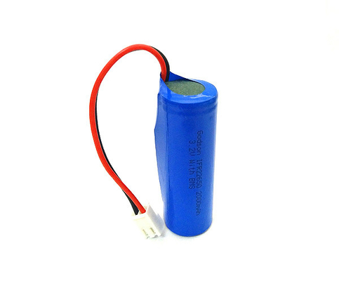 Batterie ricaricabili della batteria 3,2 V IFR22650 2000mAh del segno dell'uscita di sicurezza LiFePO4
